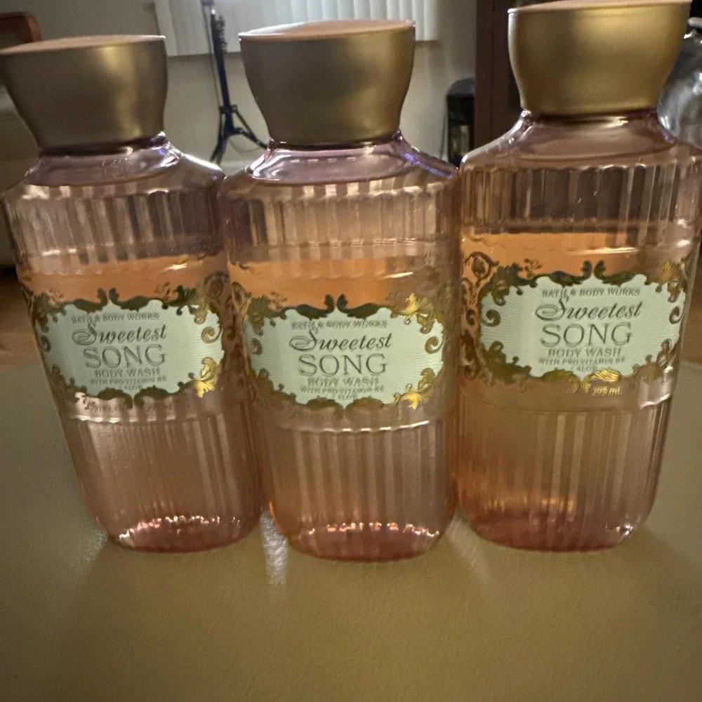 Bath & Body Works Lot of 3 Bottles Sweetest Song‎ Body Wash Shower Gel 10 oz
